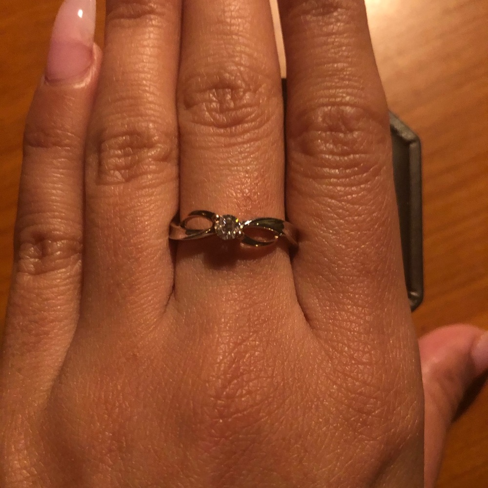 Infinity Diamond Ring - Picture 2 of 7